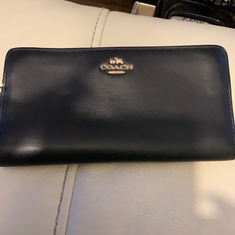 New coach wallet